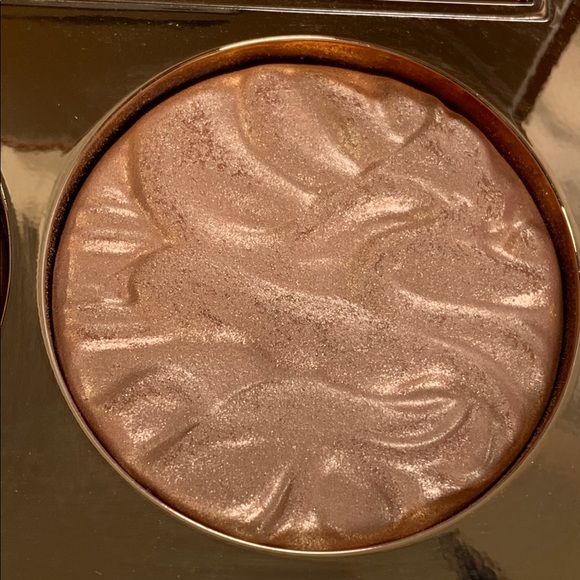 Laura Mercier Mood Glow Triple Highlighter Palette - Picture 8 of 13